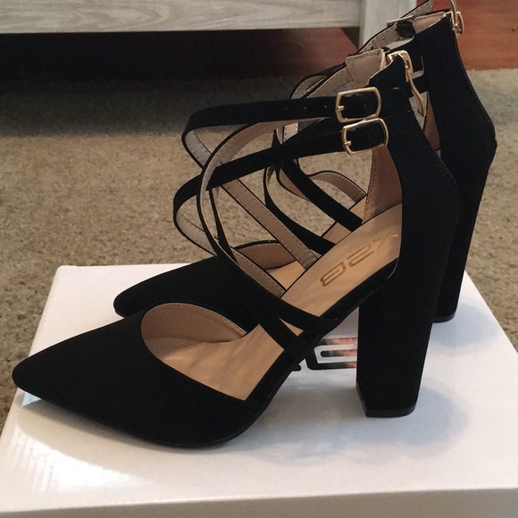 black block heels pointed